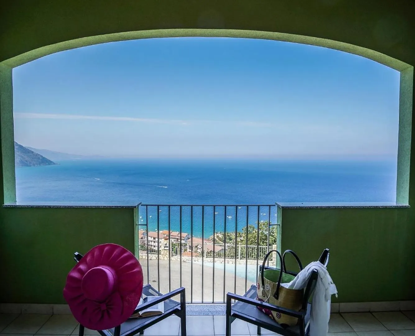 Gh Avalon Sikani Gioiosa Marea Hotel