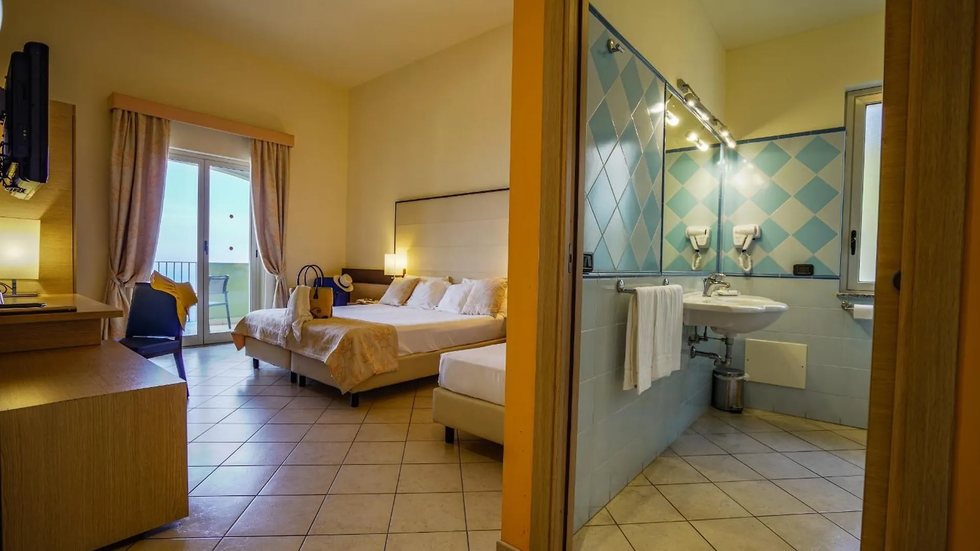 Hotel Gh Avalon Sikani Gioiosa Marea